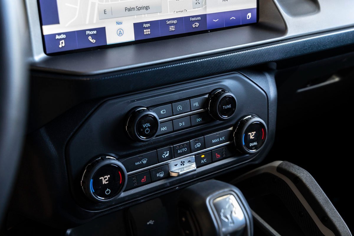 Used 2023 Ford Bronco Outer Banks w/ Sasquatch Package image 25