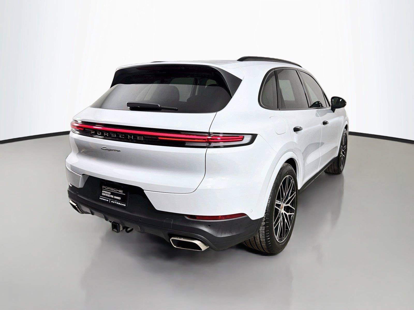 Certified 2026 Porsche Cayenne AWD/4WD image 7