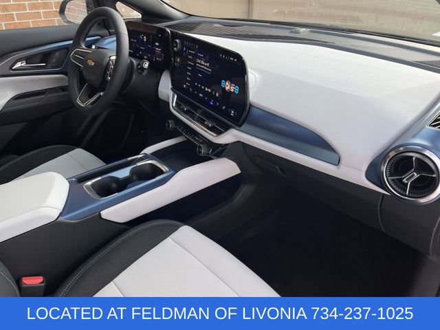 Certified 2025 Chevrolet Equinox EV LT image 27