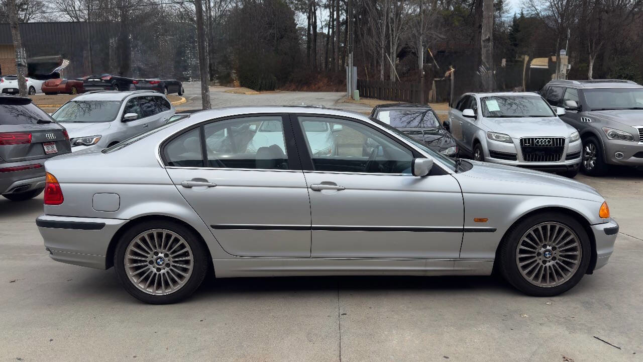 Used 2001 BMW 330i Sedan image 10