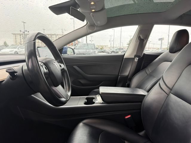 Used 2018 Tesla Model 3 Long Range RWD image 22