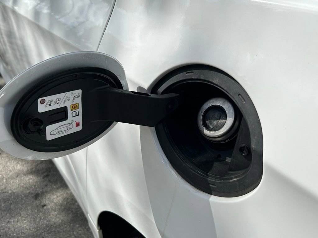 Certified 2024 Chrysler Pacifica Touring-L image 41