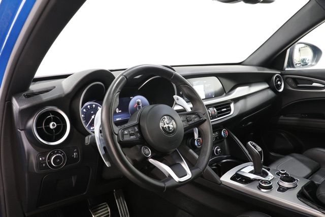 Used 2024 Alfa Romeo Stelvio Veloce AWD/4WD image 14
