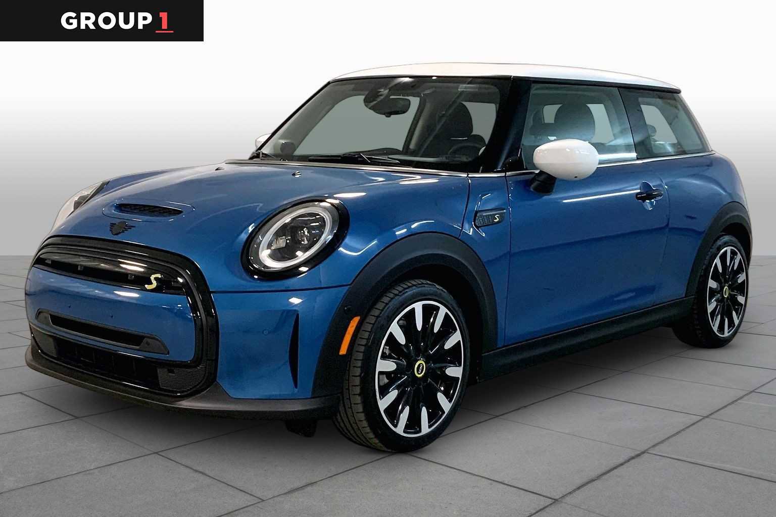 Certified 2024 MINI Cooper SE image 1