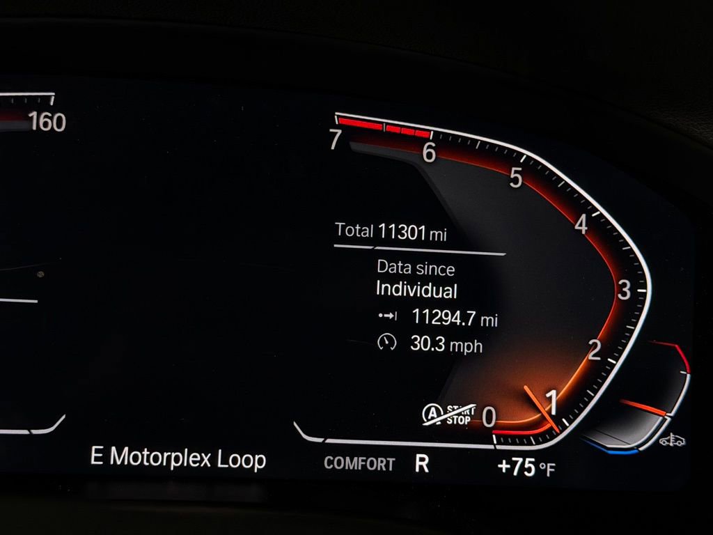 Used 2025 BMW X4 xDrive30i AWD/4WD image 18