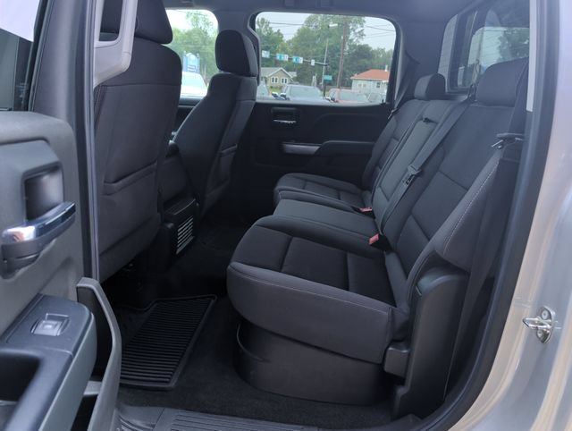 Used 2018 Chevrolet Silverado 1500 LT w/ LT Eassist Package AWD/4WD image 23