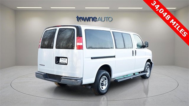 Used 2021 Chevrolet Express 3500 LT w/ LT Preferred Equipment Group image 6