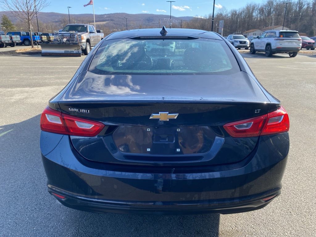 Used 2023 Chevrolet Malibu LT image 3