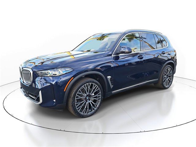 Used 2025 BMW X5 sDrive40i w/ Premium Package image 3