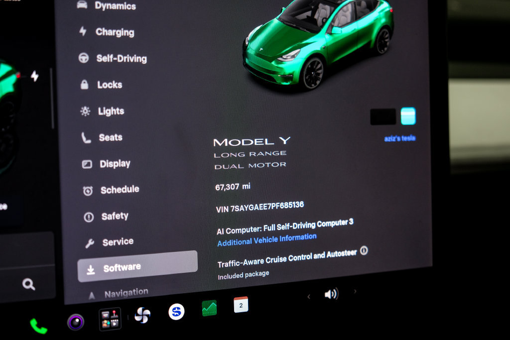 Used 2023 Tesla Model Y Long Range AWD/4WD image 22