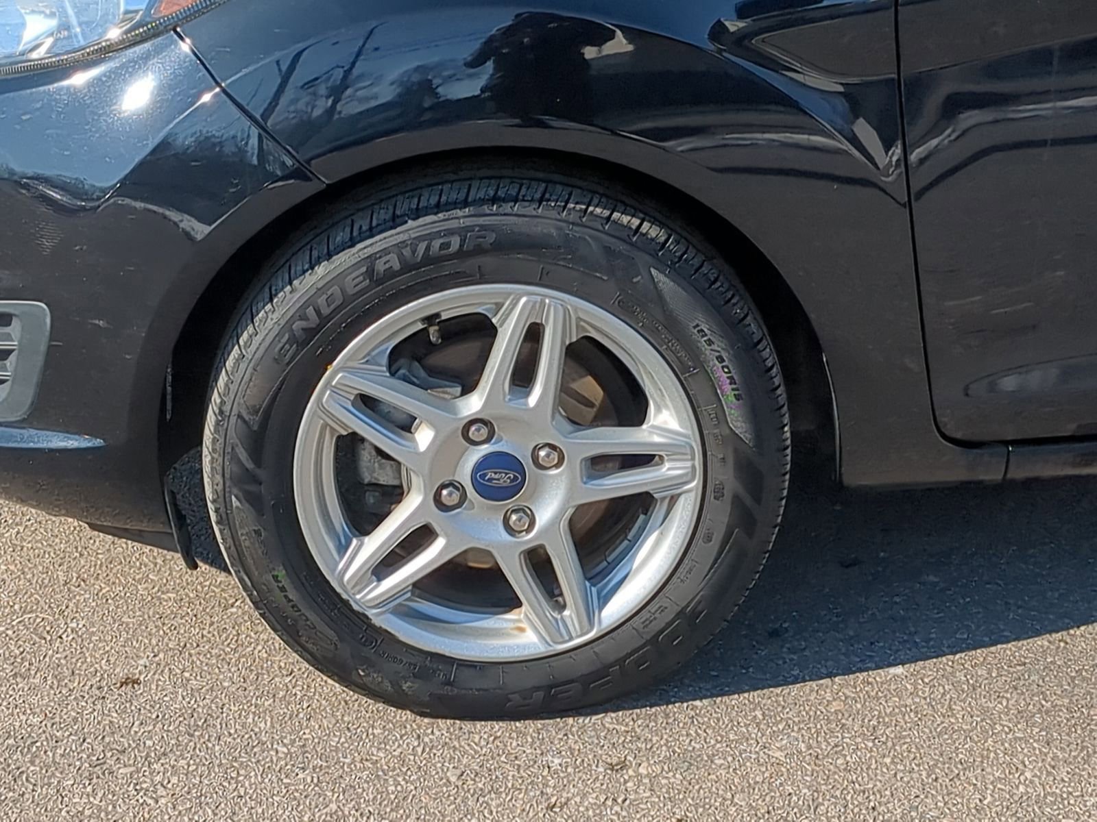 Certified 2018 Ford Fiesta SE image 16