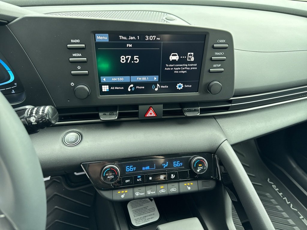 New 2026 Hyundai Elantra SEL Sport image 11