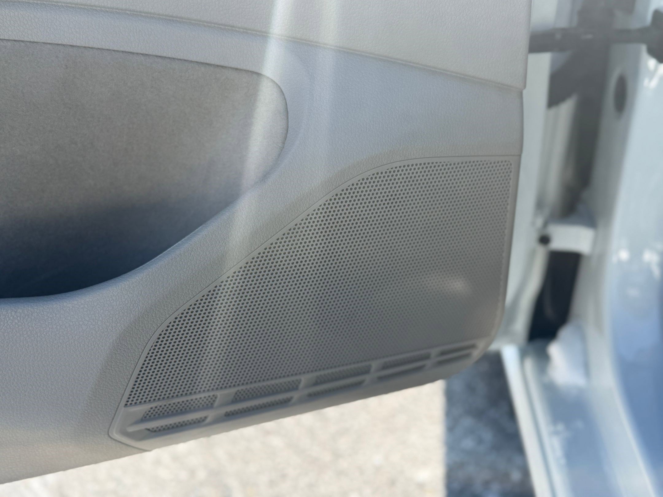 Used 2018 Volkswagen Golf S image 22