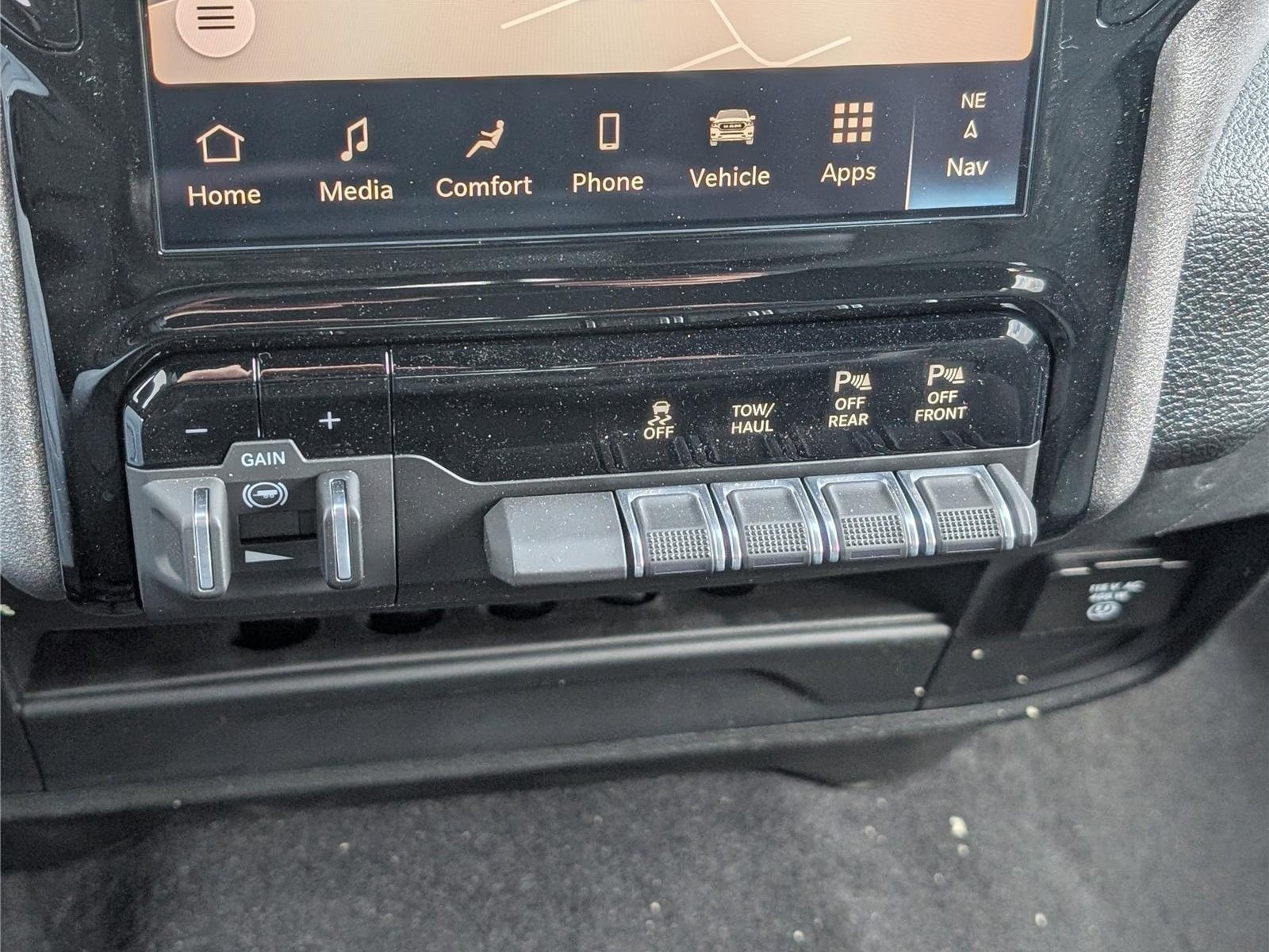 New 2026 RAM 3500 Tradesman AWD/4WD image 20