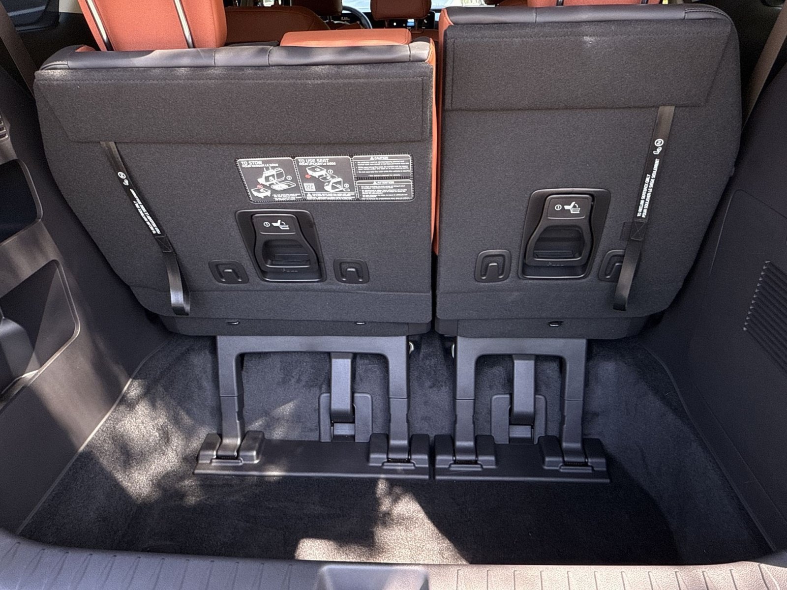 New 2026 Kia Carnival EX FWD image 41