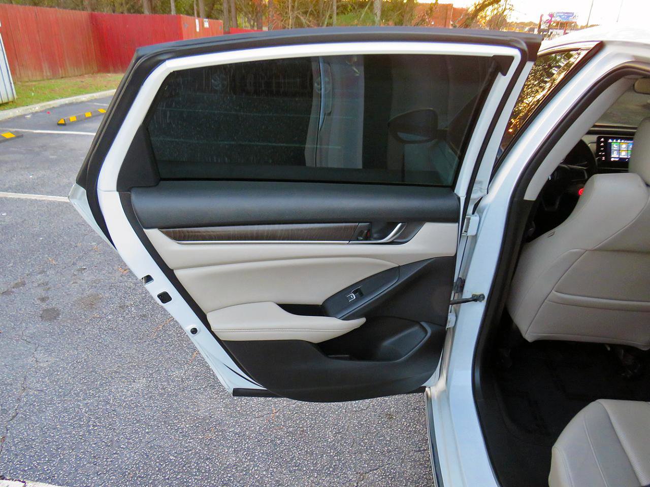 Used 2022 Honda Accord EX-L image 14