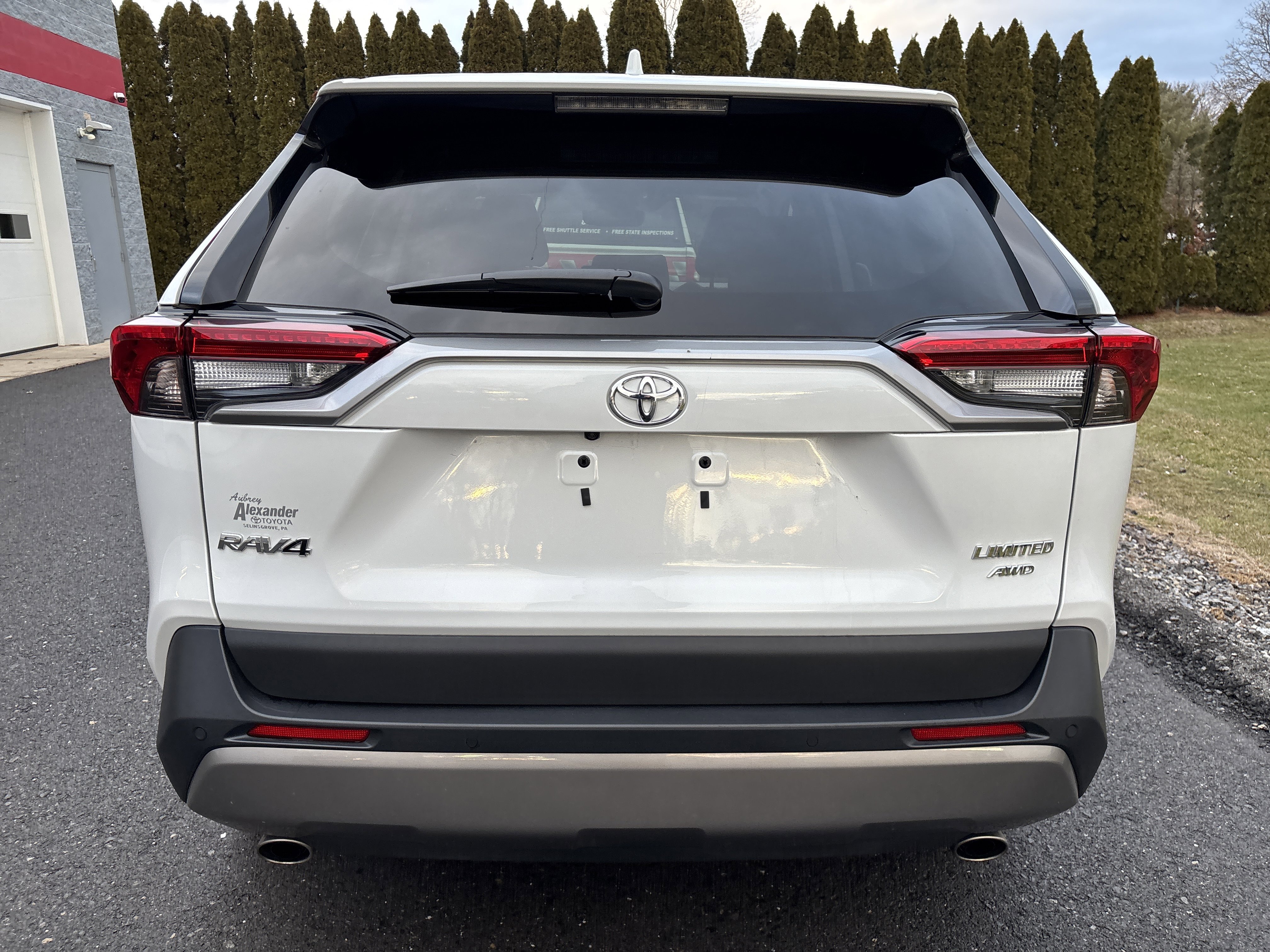 Used 2024 Toyota RAV4 Limited image 4