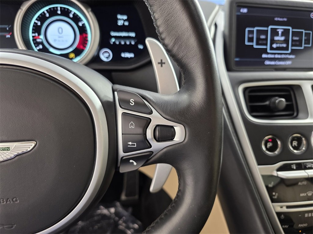 Used 2023 Aston Martin DB11 Coupe image 17