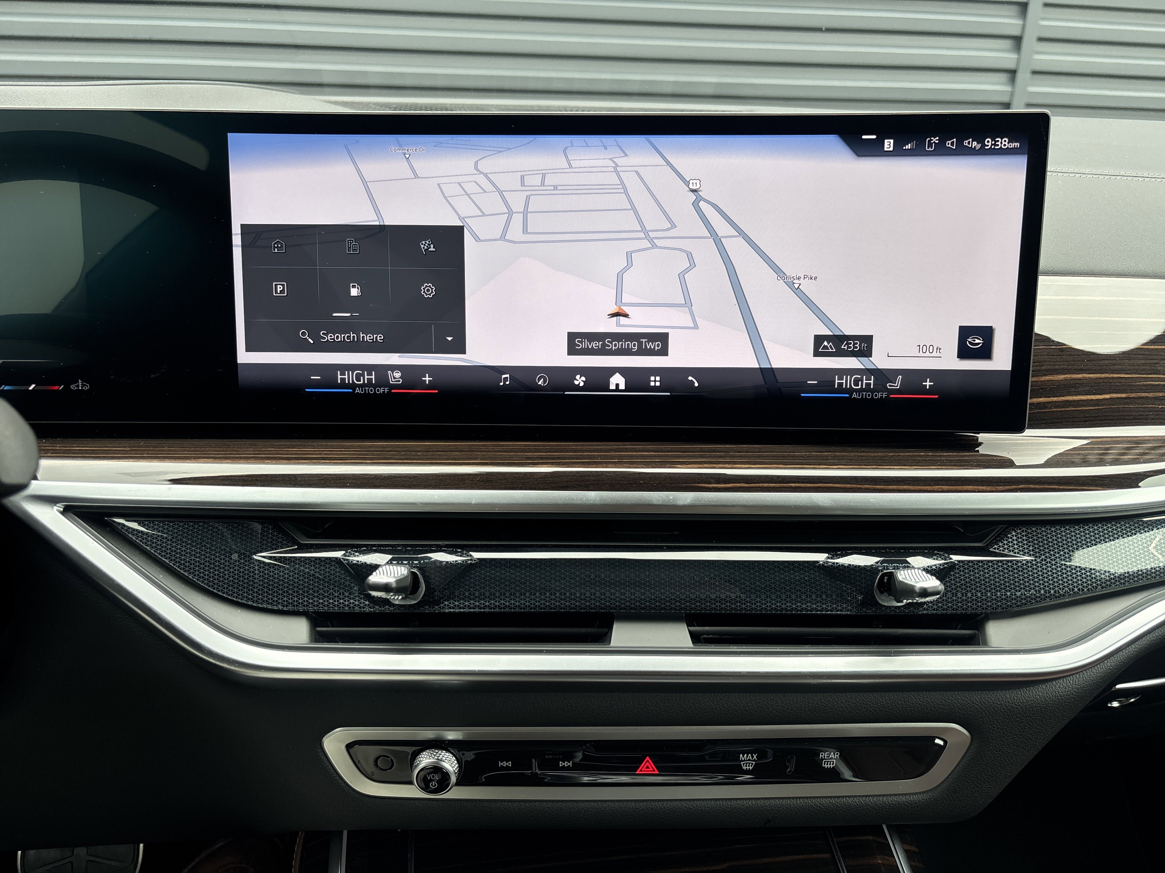 Used 2026 BMW X7 xDrive40i w/ M Sport Package image 18