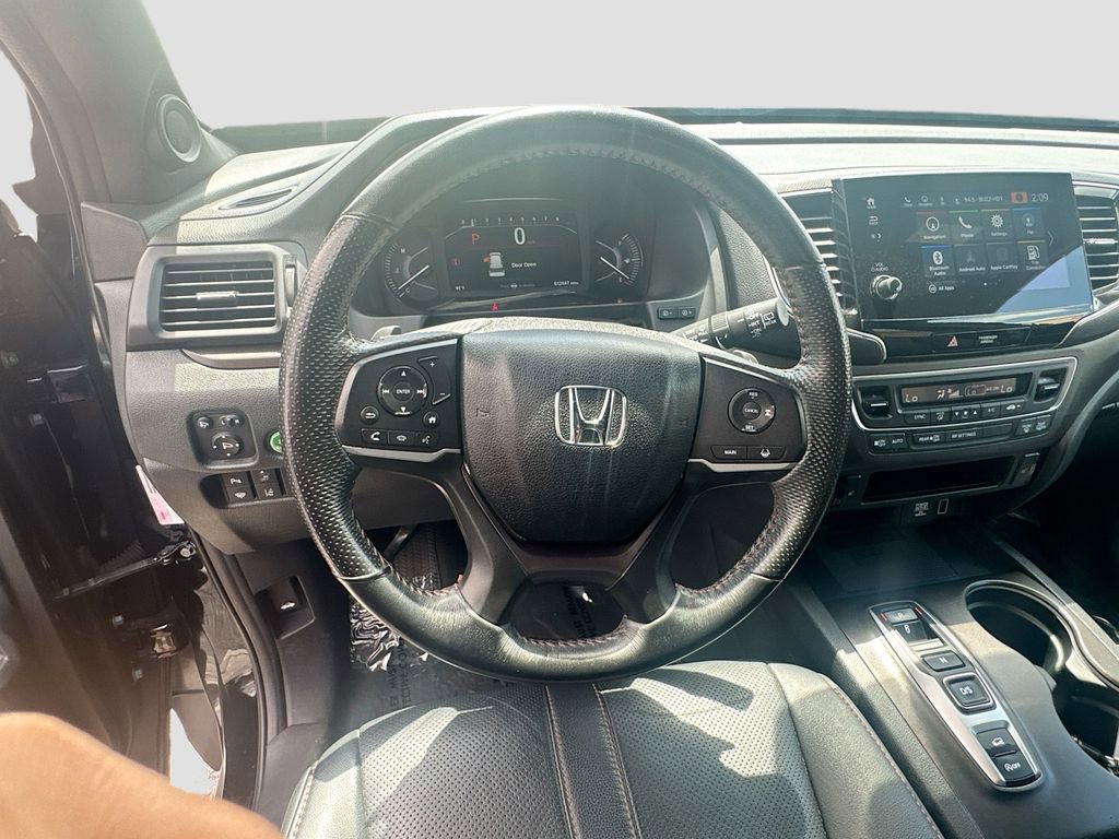 Used 2023 Honda Passport TrailSport image 11