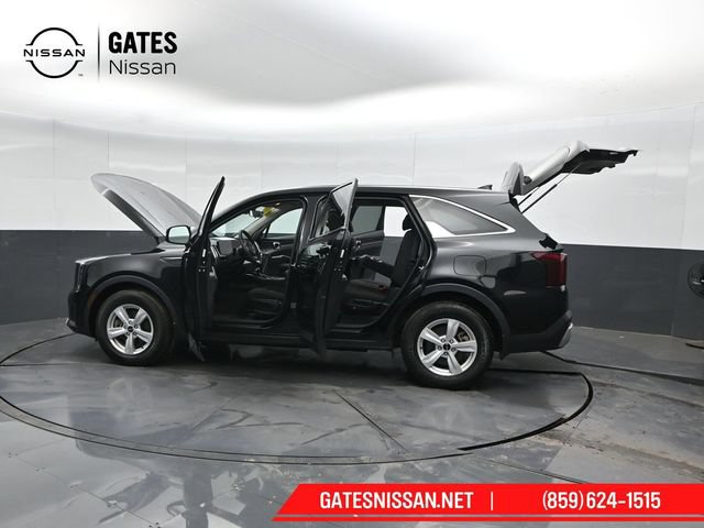 Used 2024 Kia Sorento LX FWD image 55