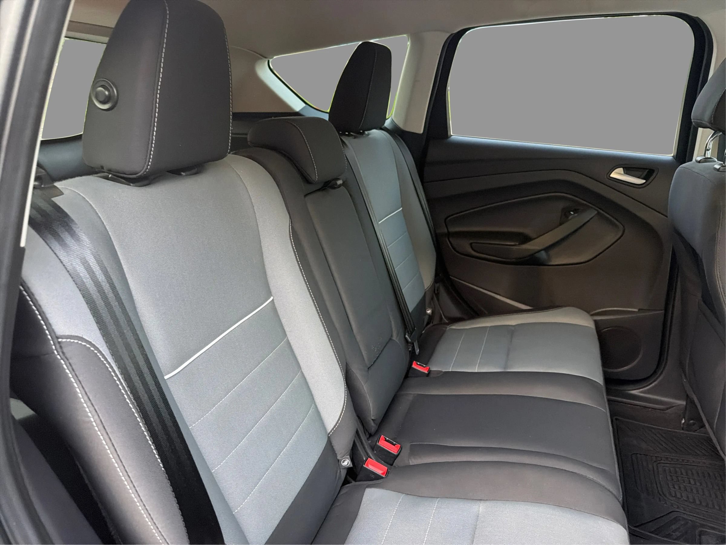 Used 2015 Ford Escape SE FWD image 27