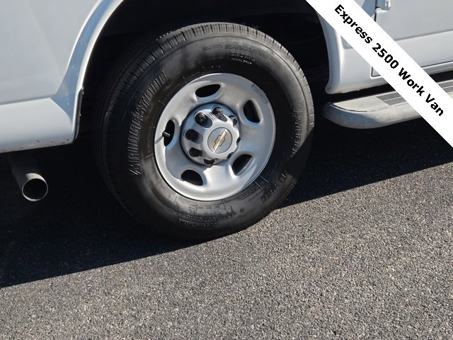 Used 2024 Chevrolet Express 2500 w/ Driver Convenience Package image 9