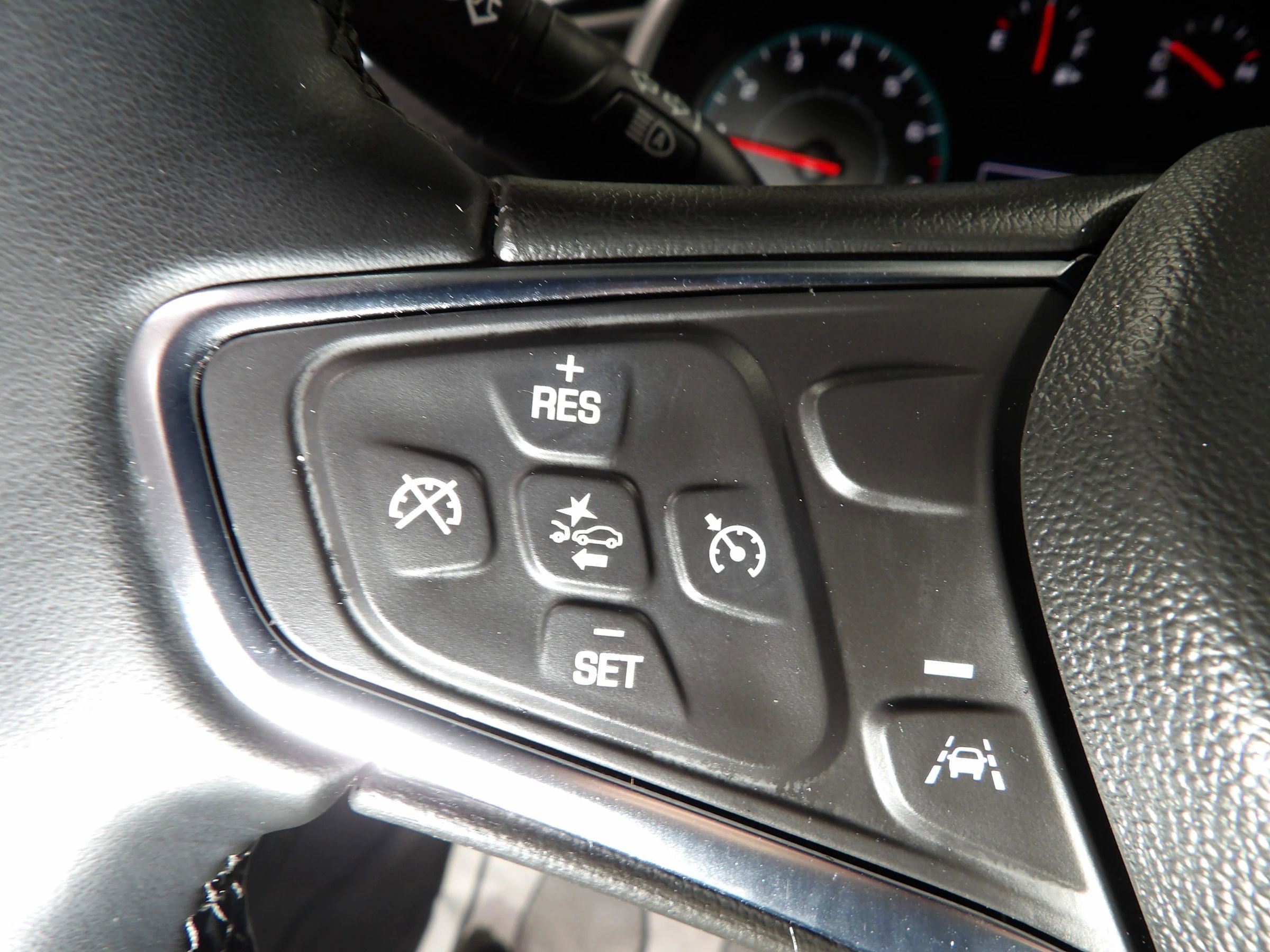 Used 2024 Chevrolet Malibu RS FWD image 19