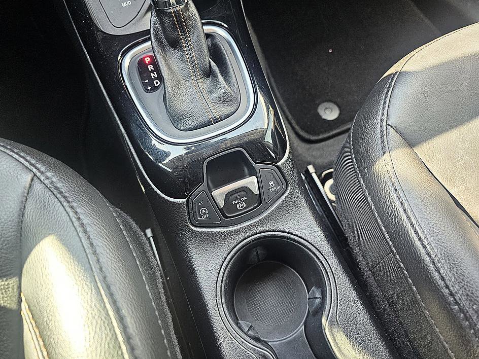 Used 2019 Jeep Compass Limited w/ Advanced Safety Group image 24