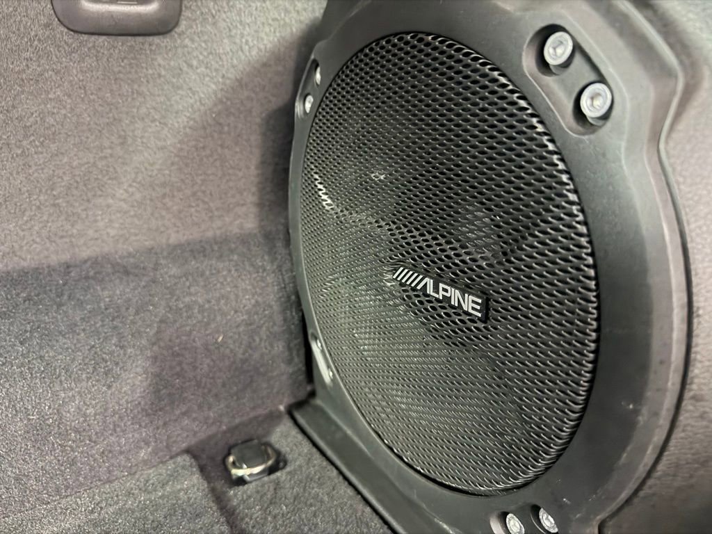 Certified 2023 Jeep Wrangler Unlimited w/ Sun & Screen Package image 28