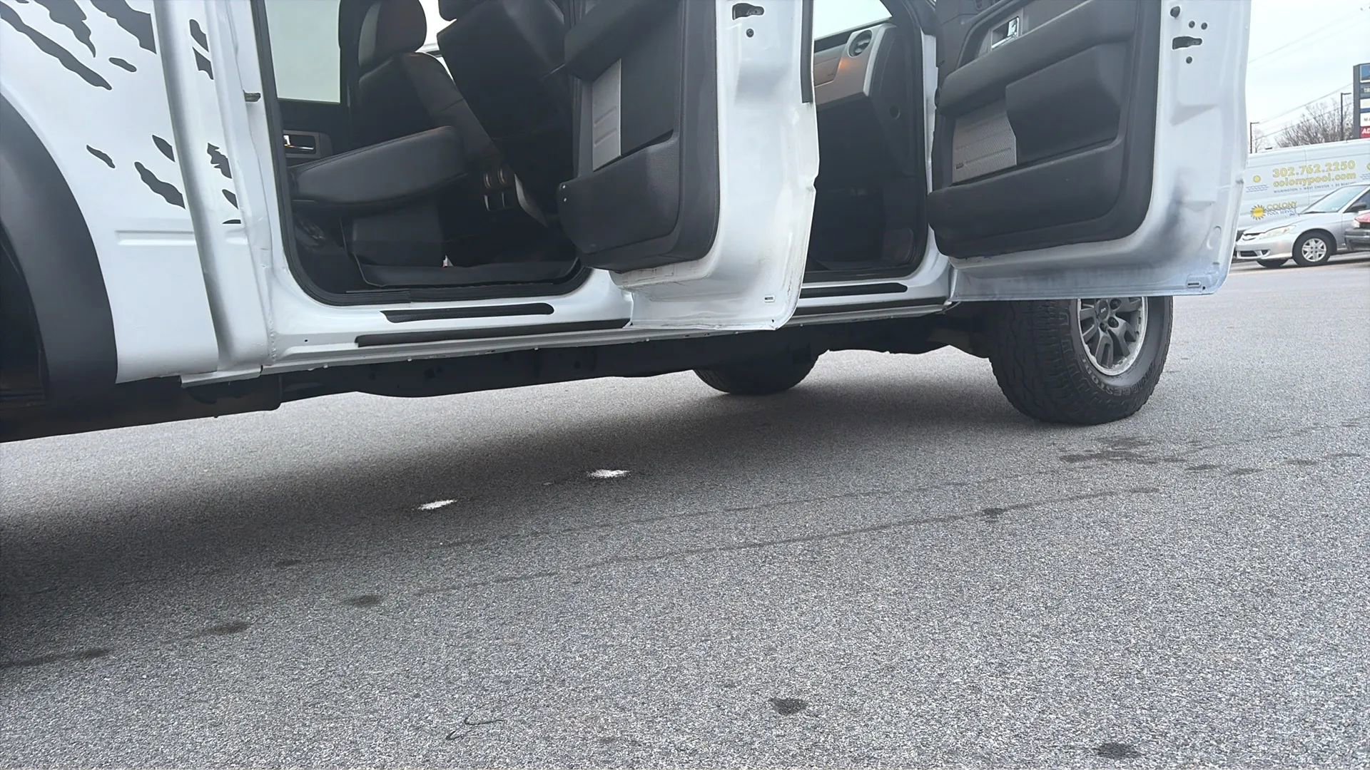 Used 2011 Ford F150 Raptor w/ Raptor Luxury Pkg image 46