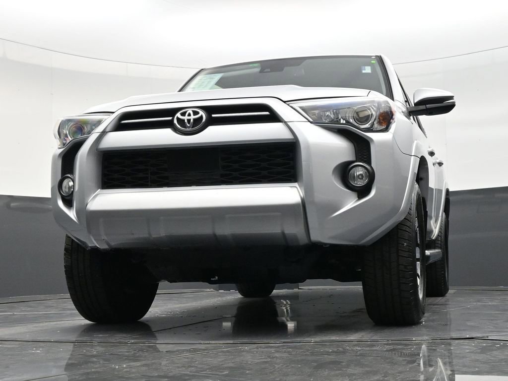 Used 2020 Toyota 4Runner TRD Off-Road Premium w/ Moonroof Package AWD/4WD image 28