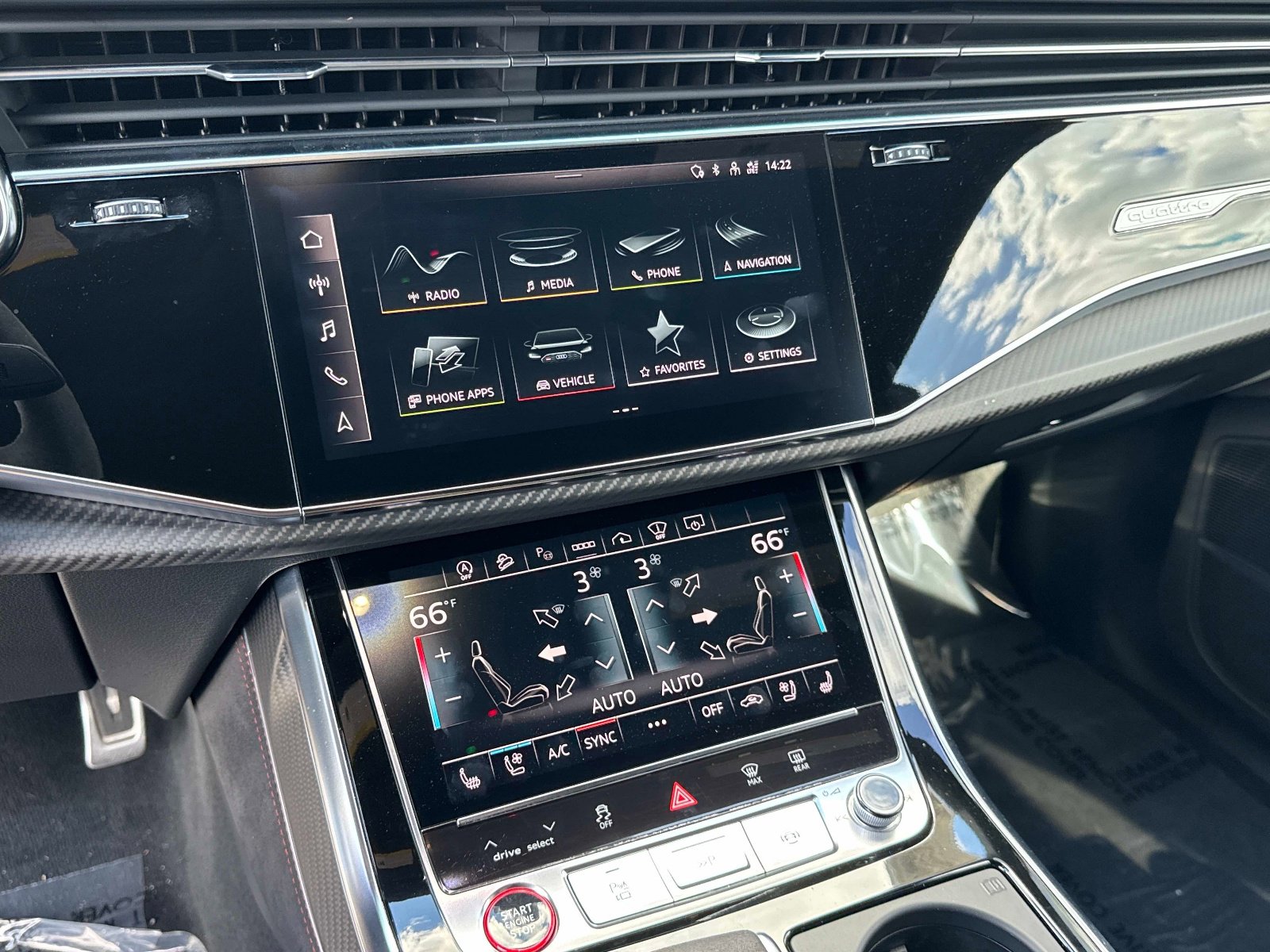 Used 2024 Audi RS Q8 image 45