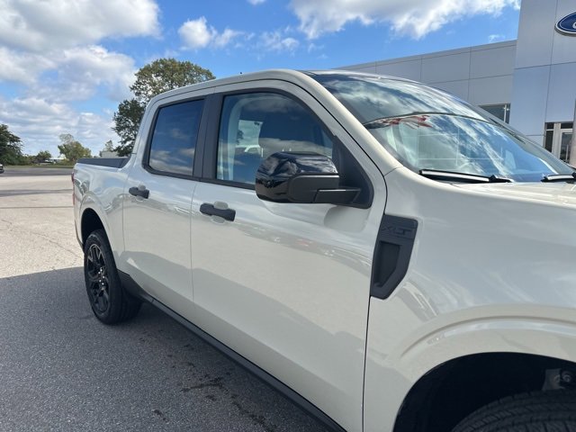New 2025 Ford Maverick XLT w/ Black Appearance Package image 7