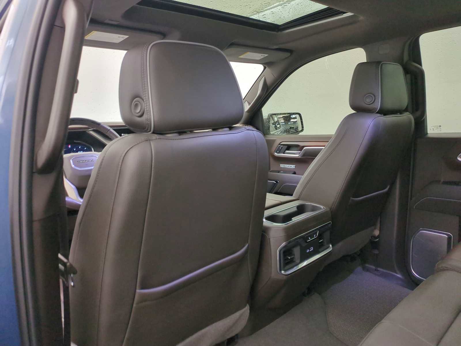 Used 2024 GMC Sierra 1500 Denali image 17
