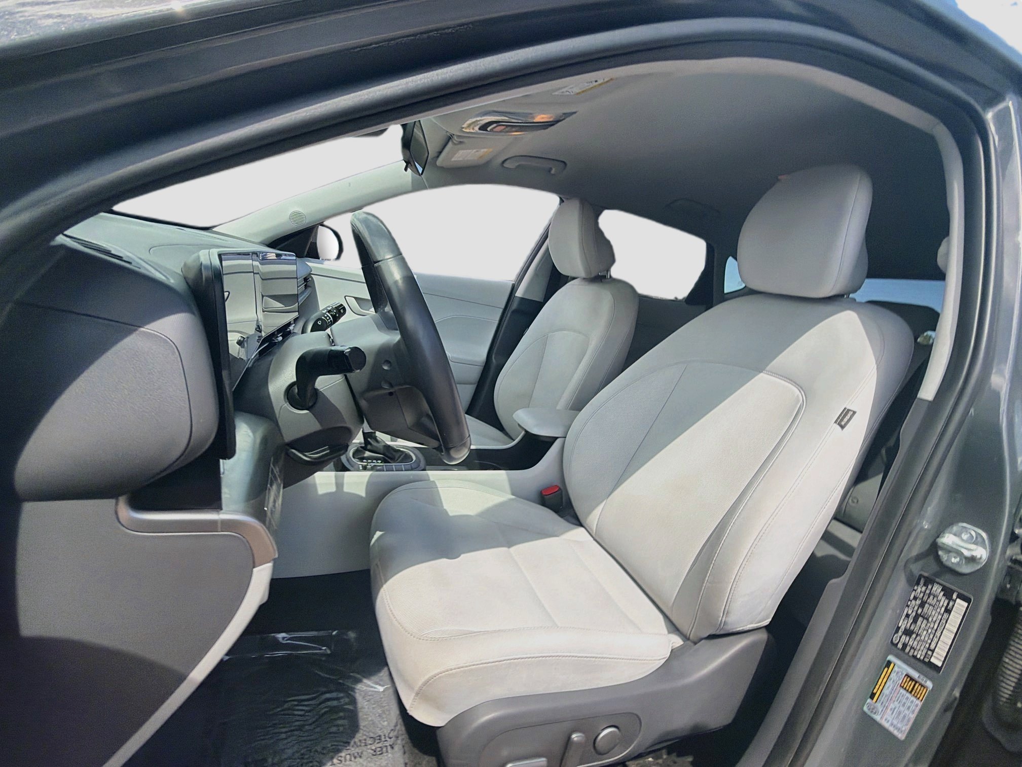 Used 2025 Hyundai Kona SEL AWD/4WD image 13