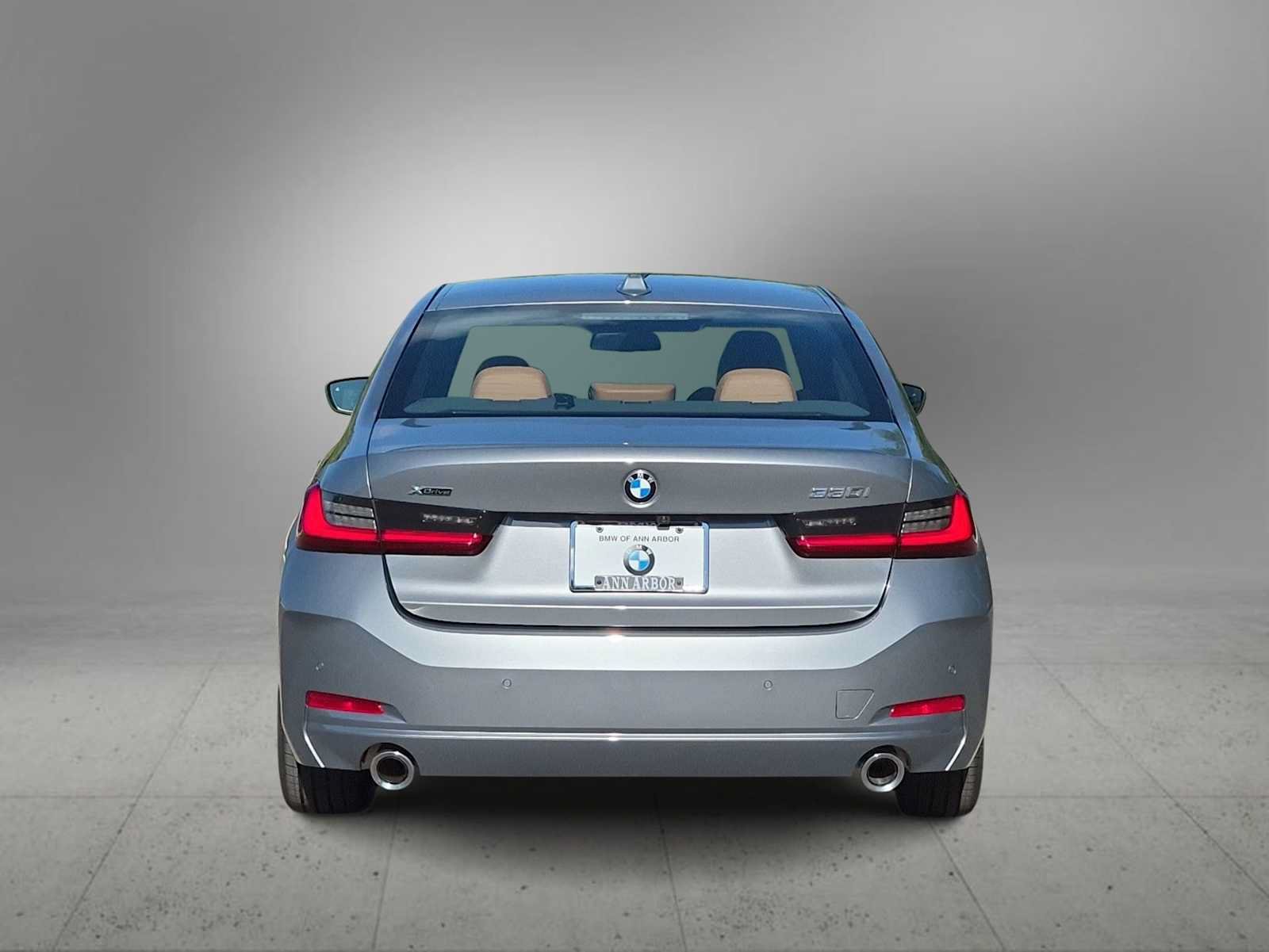 Used 2025 BMW 330i xDrive Sedan w/ Premium Package AWD/4WD image 7