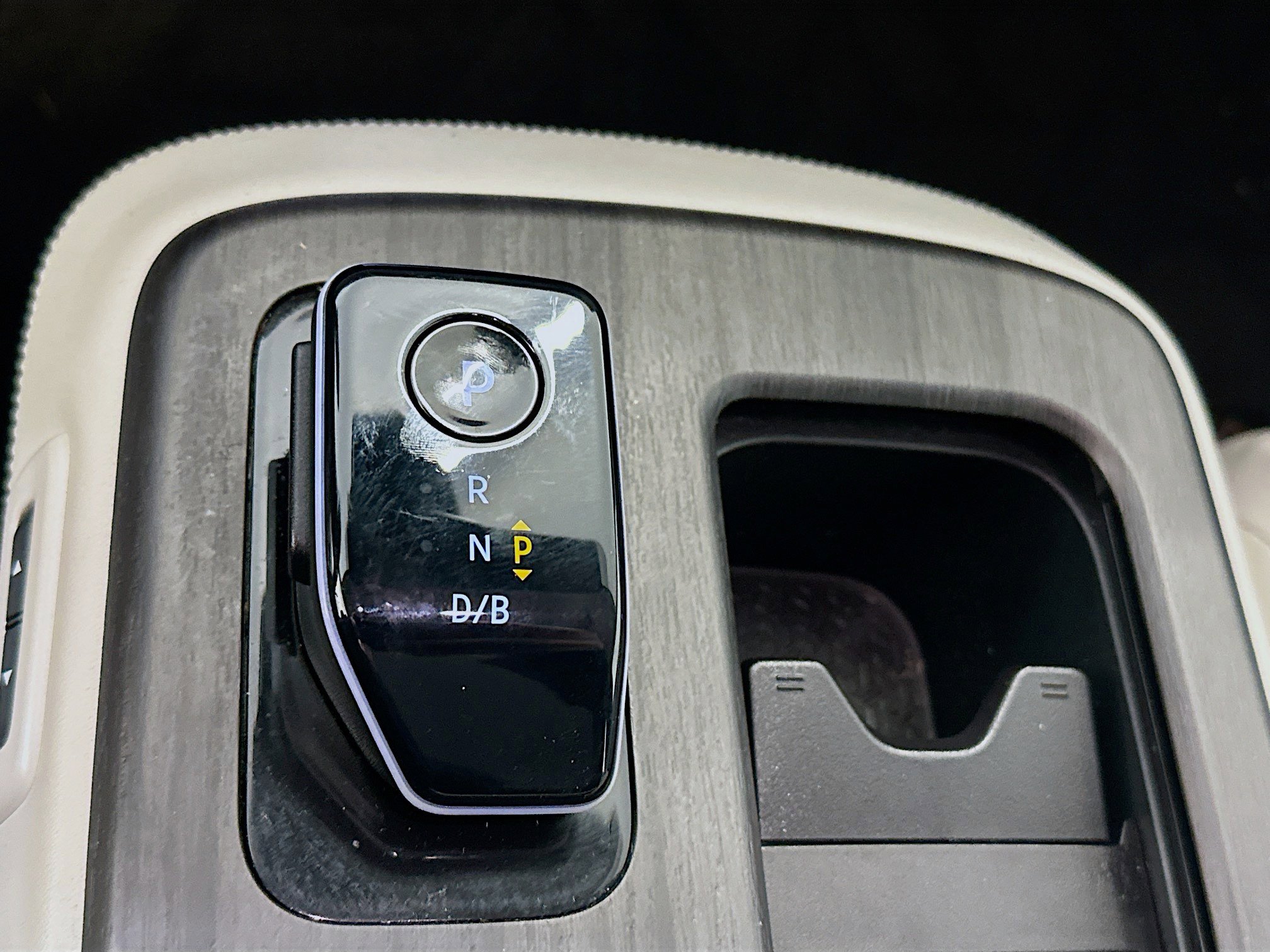 Used 2023 Nissan Ariya EVOLVE+ image 25