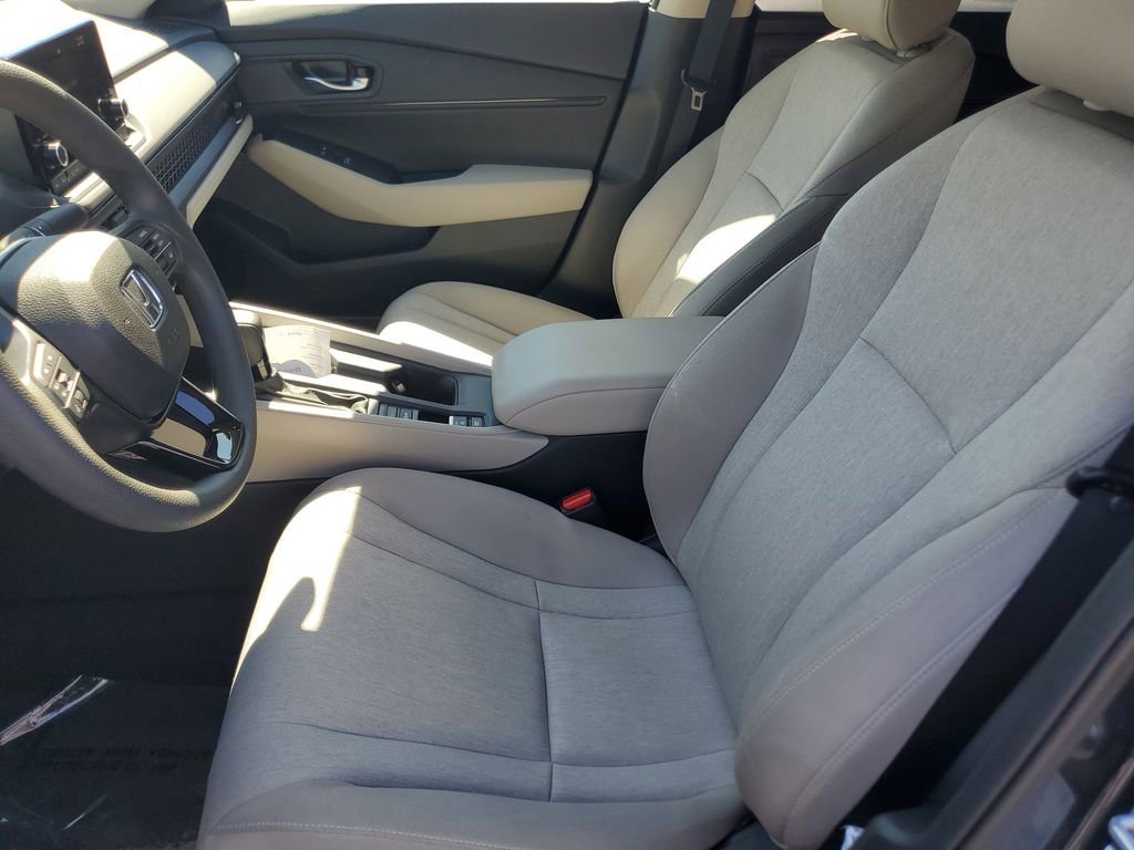 Certified 2023 Honda Accord EX image 17