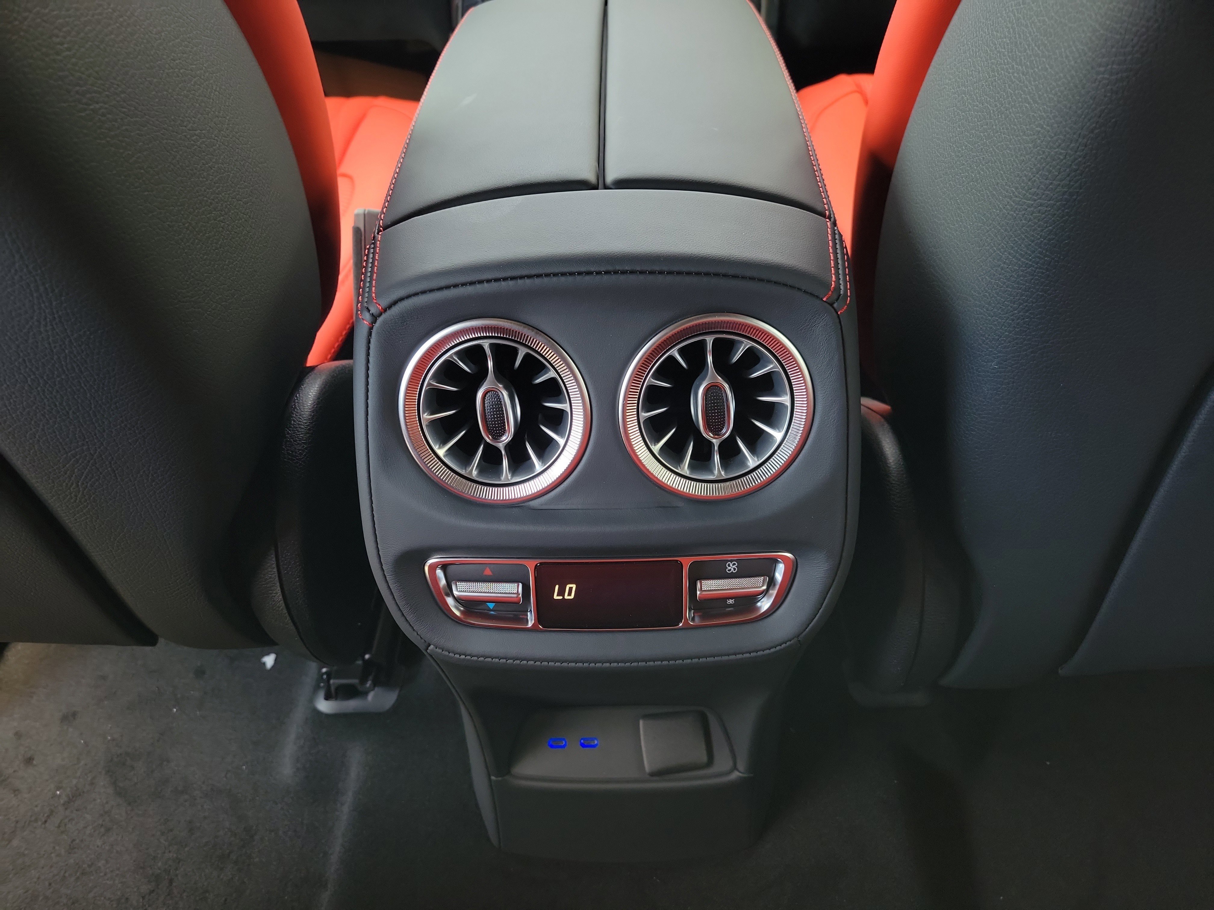 New 2026 Mercedes-Benz G 63 AMG 4MATIC image 12