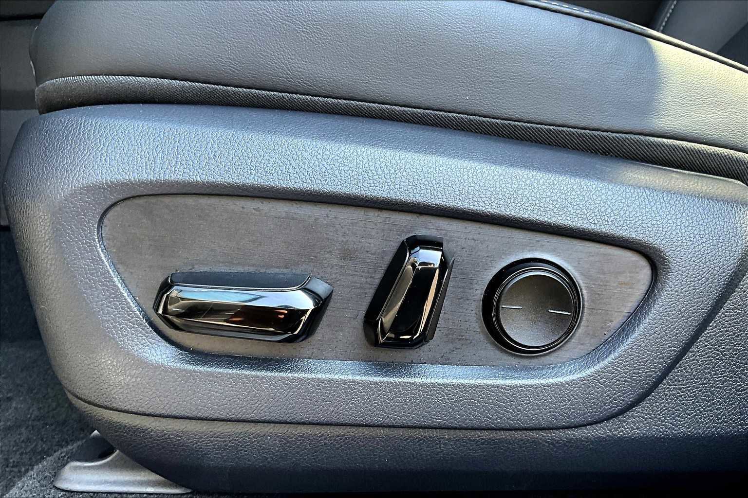 Used 2025 Lexus NX 250 FWD image 34