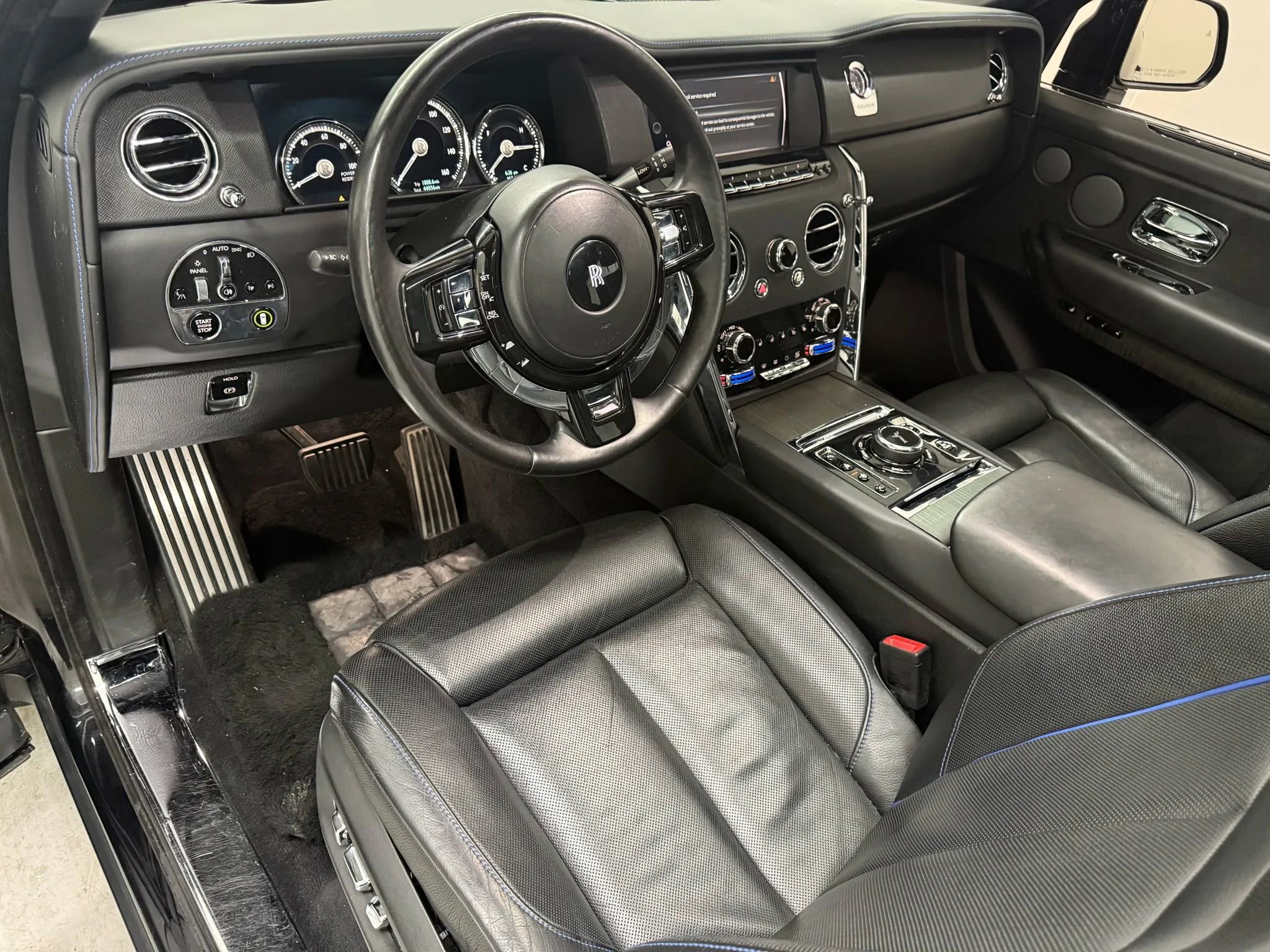 Used 2019 Rolls-Royce Cullinan image 8