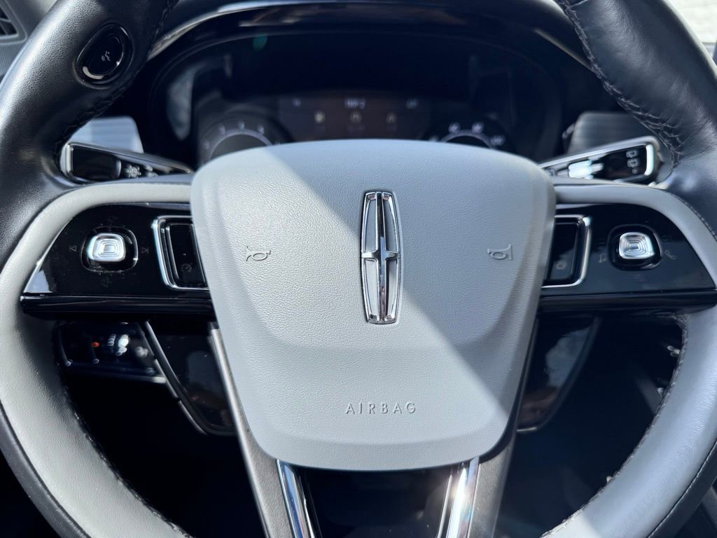 Used 2022 Lincoln Corsair AWD w/ Premium Package image 38