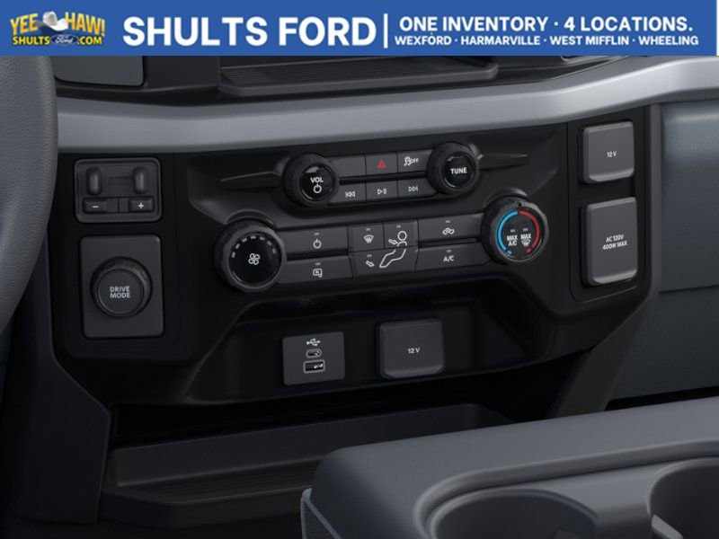 New 2026 Ford F450 XLT RWD image 16