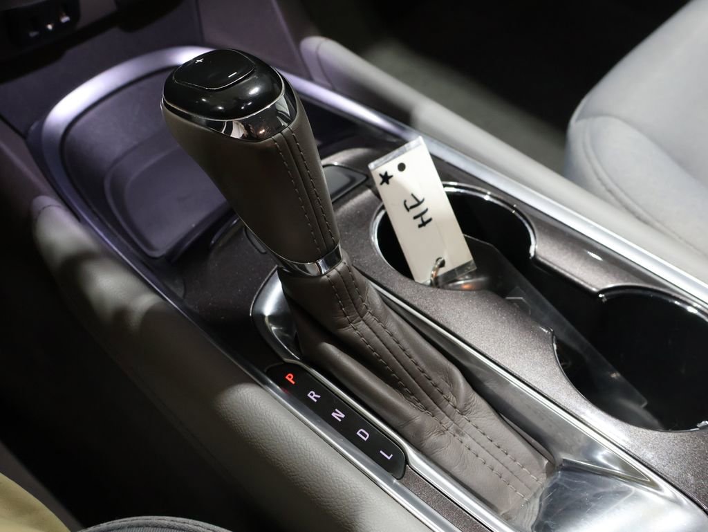 Used 2017 Chevrolet Malibu LT image 29