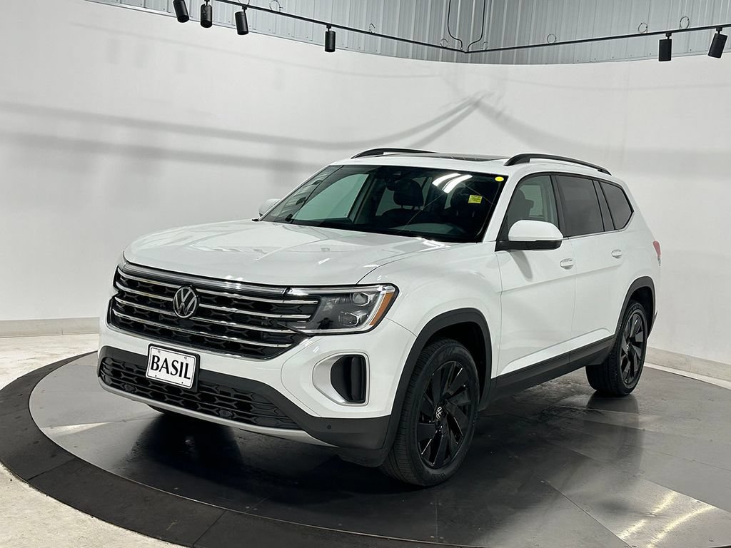 Used 2024 Volkswagen Atlas SE w/ Panoramic Sunroof Package AWD/4WD image 8