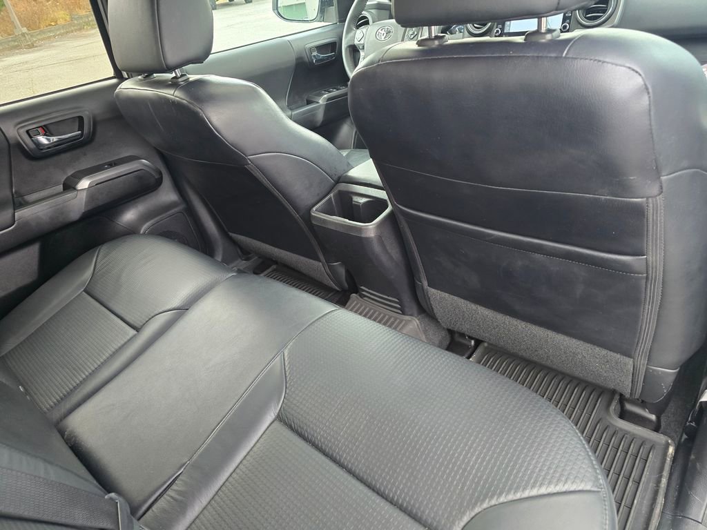 Used 2021 Toyota Tacoma TRD Off-Road w/ TRD Premium Off Road Package image 25