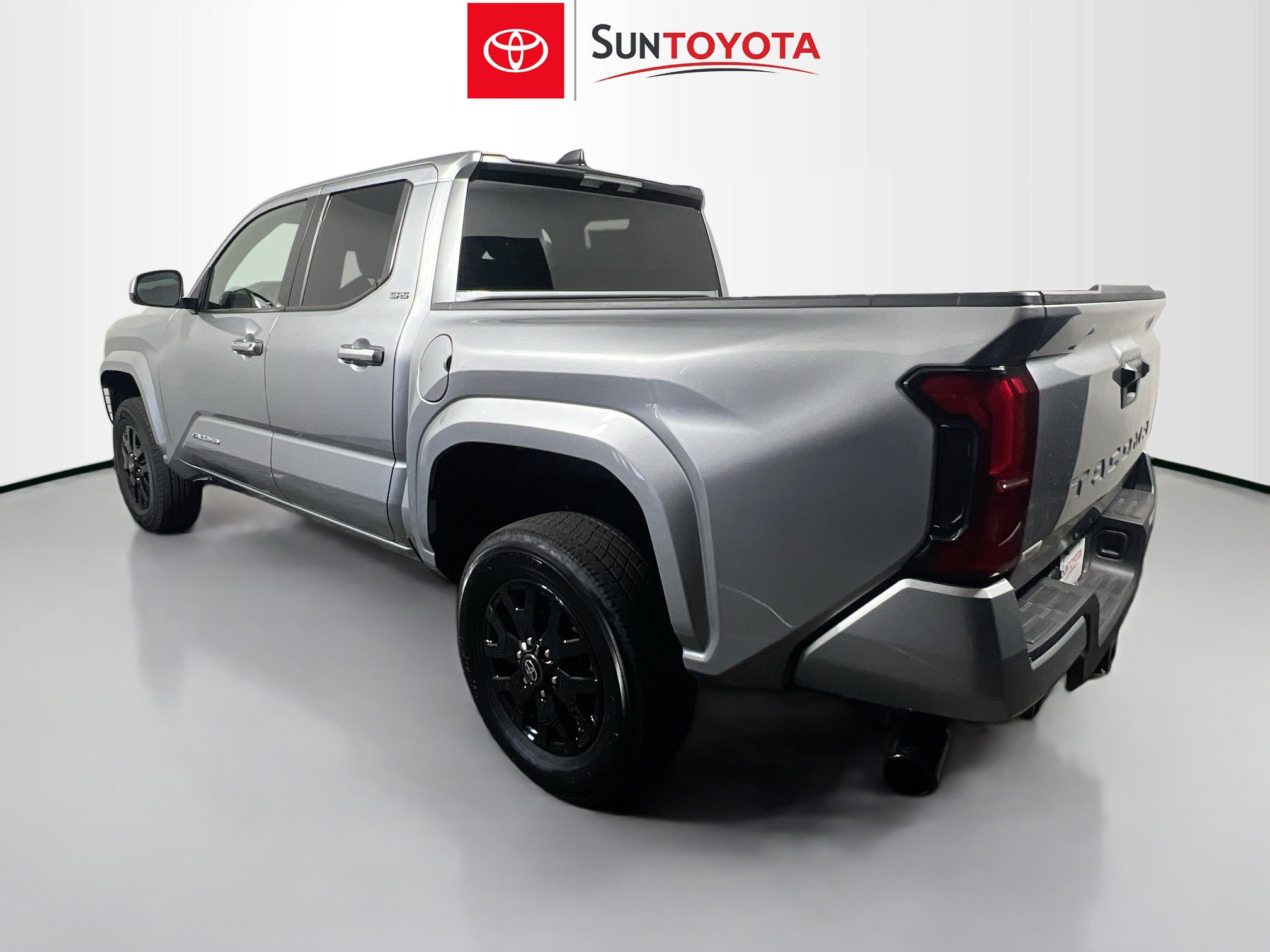 Used 2024 Toyota Tacoma SR5 RWD image 6