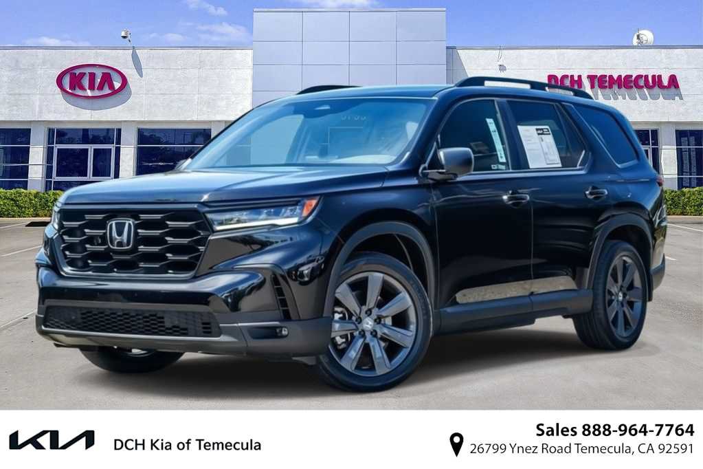 Used 2025 Honda Pilot Sport