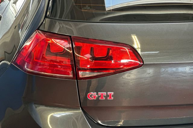 Used 2017 Volkswagen GTI Sport image 34